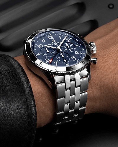 Breitling Super Avi B04 Chronograph GMT 46 Tribute To Vought F4U Corsair AB04451A1C1A1